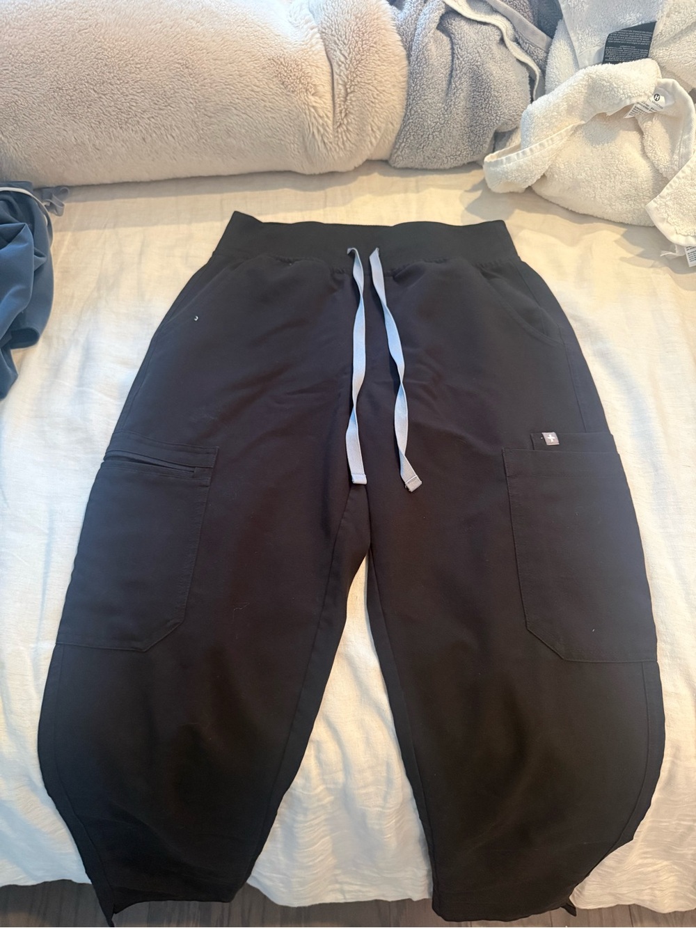 Figs Black High Waist Yola Skinny Scrub Pants